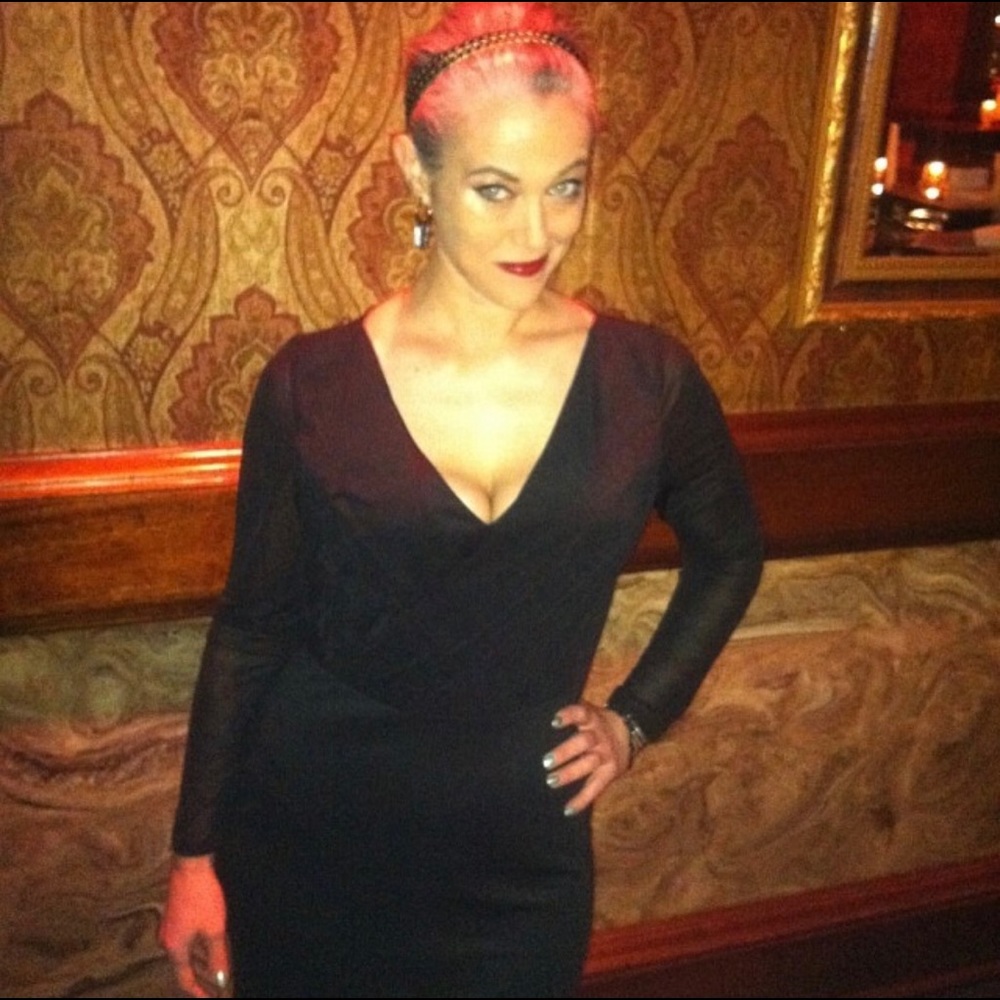 18 LBD H&M Little Black Dress long sleeve plunge neck - Picture 1 of 4
